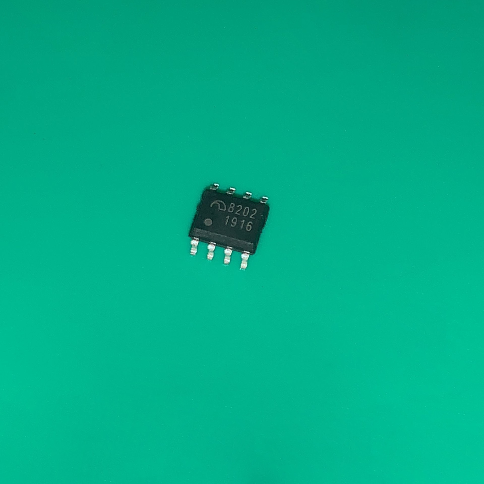 10pcs/lot ME8202SG SOP8 ME8202 SG ME 8202 S G SWITCH POWER CHIP REPLACEMENT ME8202S 8202SG CR6842S CR6842