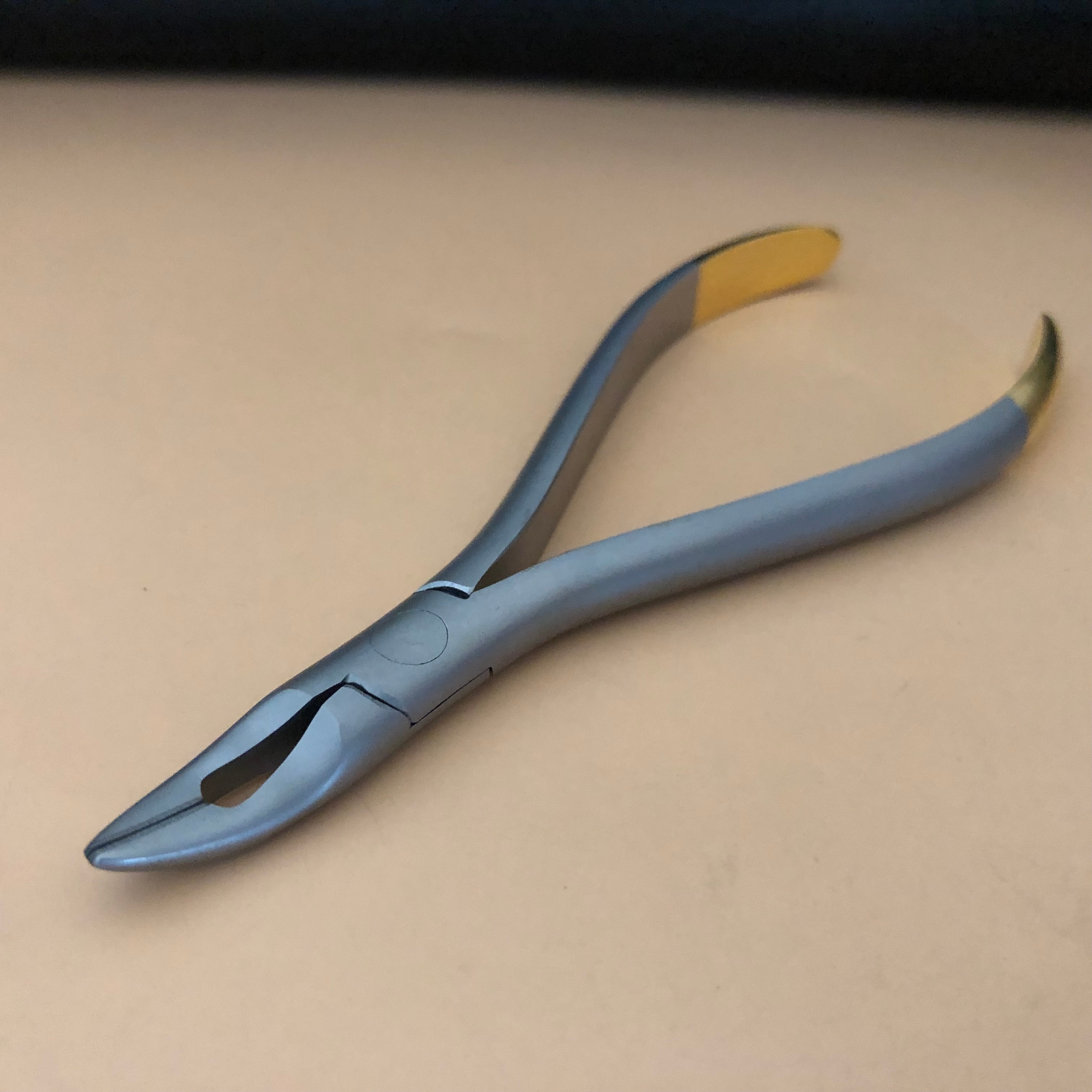 1pcs Dental Orthodontic Weingart Plier Forceps Instrument Wire Back Plier Dentist tools