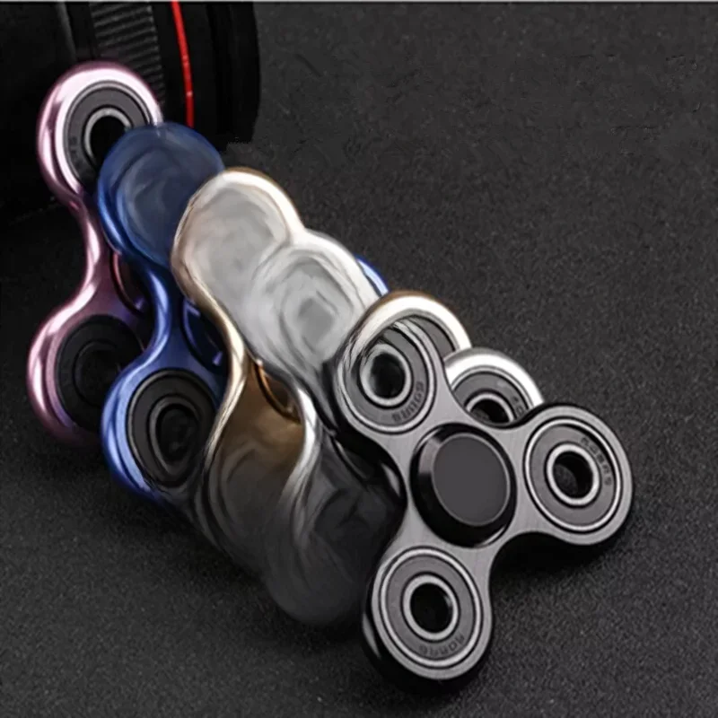 70mm Triangle Finger Aluminum Alloy Metal Spinner No Box R188 Bearing Turn for 3-4 Minutes Child Toys Decompression Toy Spinner