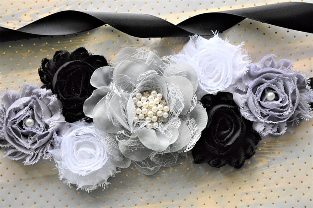 Women Elegant Artificial Flower Sash Handmade Pearls Floral Maternity Belt Party Dress Decoration Holiday or Anniversary Gifts