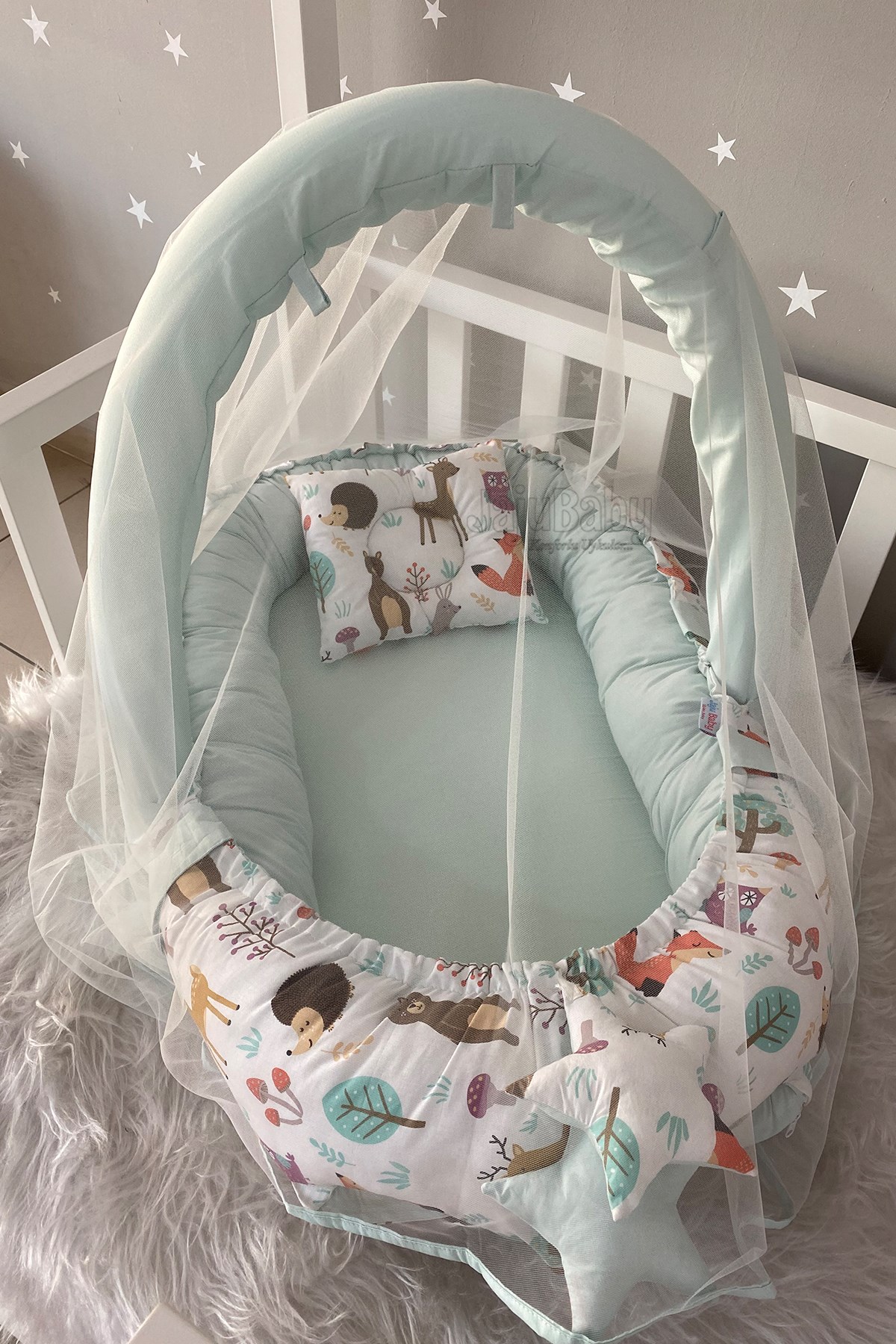 Jaju Baby Handmade Cute Forest Mosquito Net Tulle and Toy Apparatus Luxury Design Babynest Mother Side Portable Baby Bed