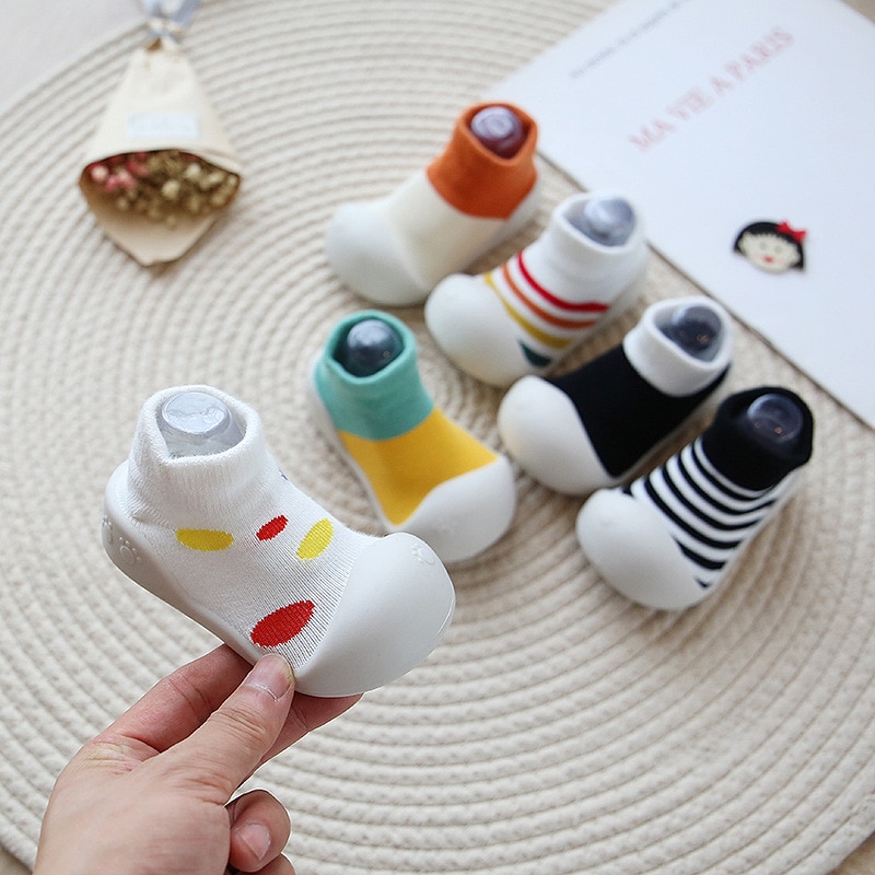 New Baby Shoes Baby Boy Girl Shoes Toddler Big Toe Shoes Socks Animal Handmade Cotton Soft Sole Infant First Walkers Crib Shoes