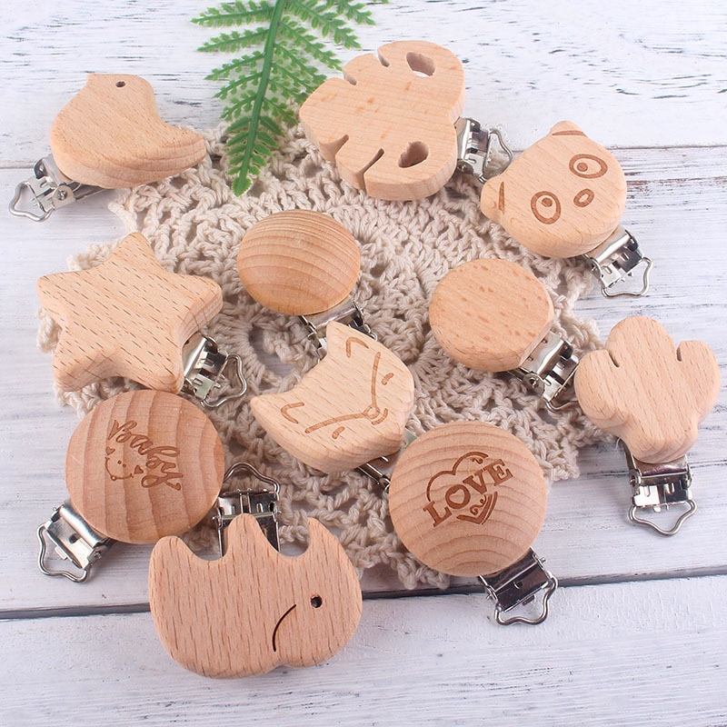 5Pcs Natural Beech Wood Pacifier Clips Toy Kids Suspender Clips Charm DIY Pacifier Clips Wood Pacifier Holder for Teething Baby