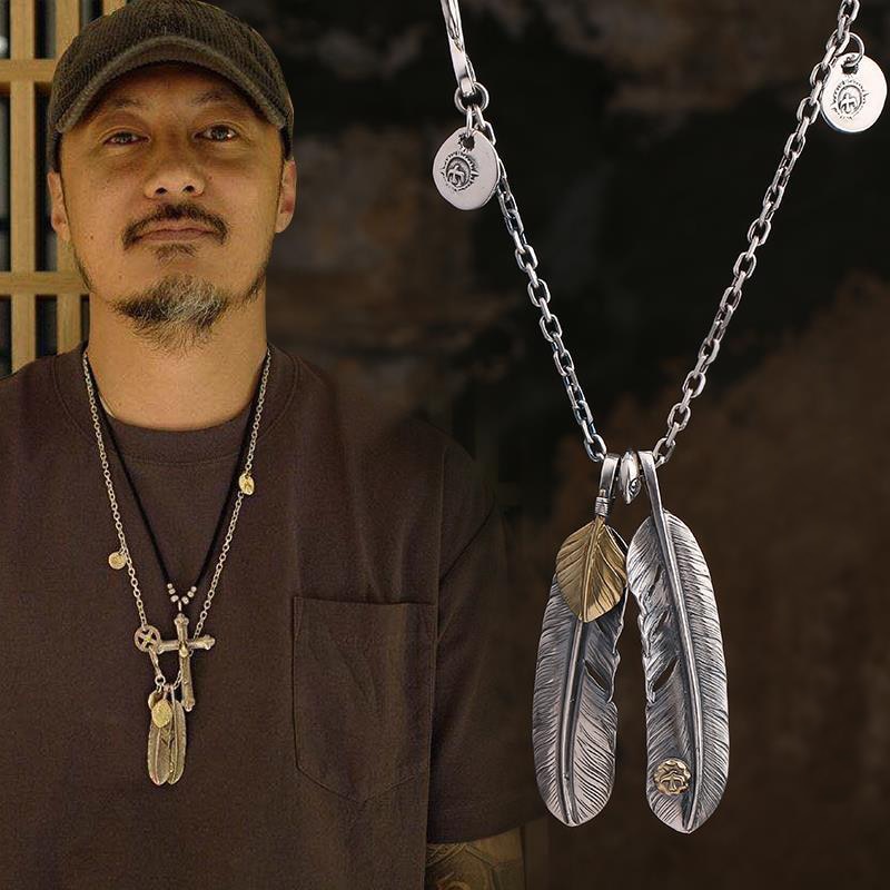 New Retro Takahashi Style Feather Necklace Trend Fashion Ladies Men Sweater Chain Jewelry Full Range of Accessories Male Pendant