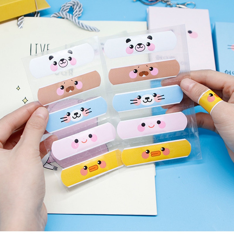 20pcs Cute Cartoon Patterned Curved Patch Wound Strips Dressing Adhesive Plaster Bandages Band Aid for Children Banditas