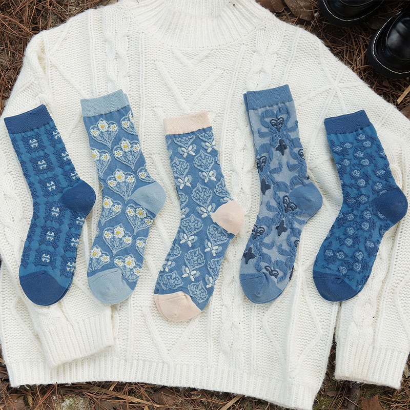 Vintage Blue Socks Ethnic Embroidery Retro Harajuku Woman Socks Soft Gentle Lady Elegant Japanese Style Kawaii Cute Socks Women