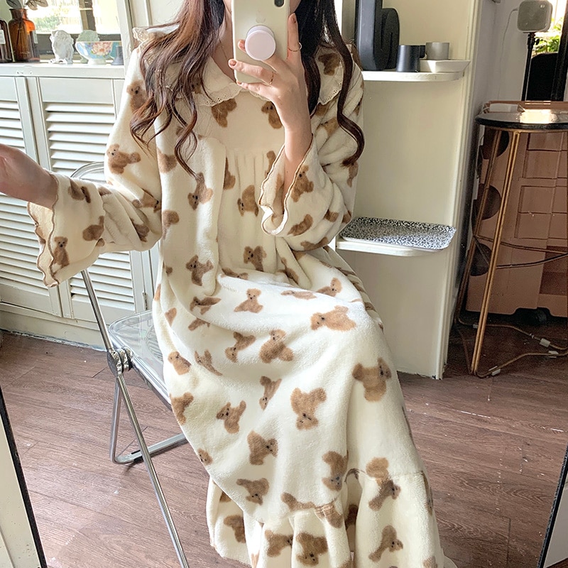 Kawaii Cartoon Bear Coral Fleece Nightgown Women Peter Pan Collar Long Sleepwear Loose Long Midi Nightdress Homewear