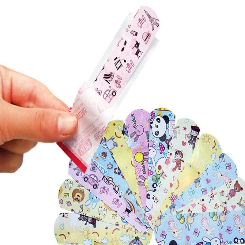 100pcs Random Pattern Waterproof Cartoon Band Aid Wound Dressing Patches Baby Kids Adhesive Bandages First Aid Emergency Kit