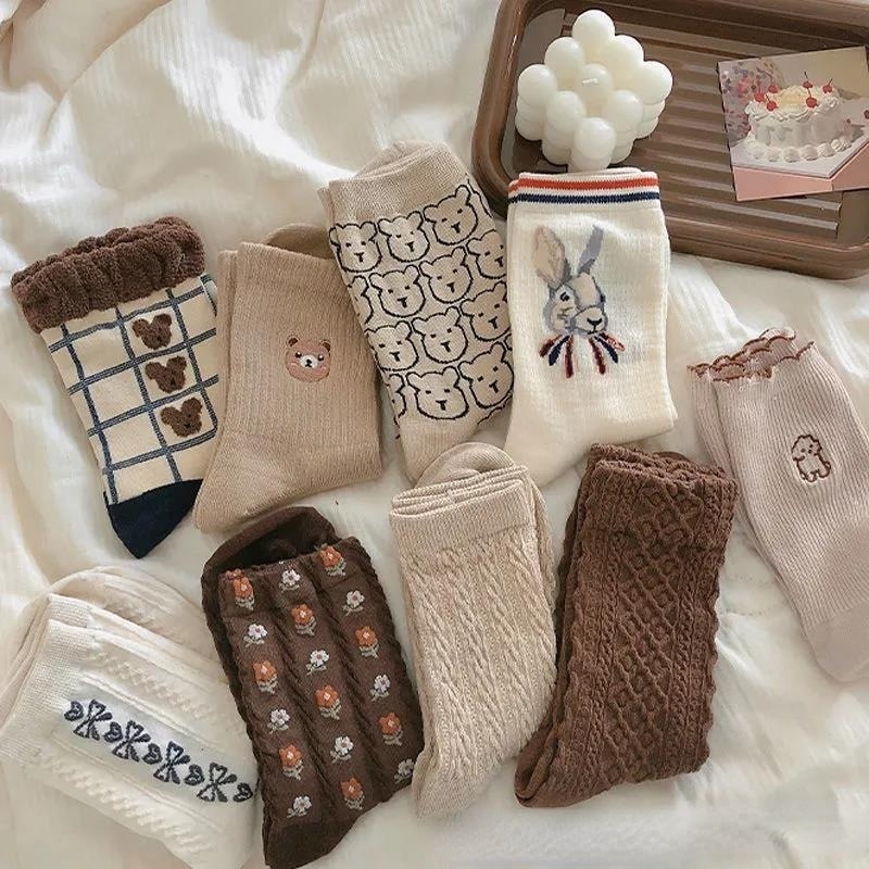 Women Cotton Socks Fashion Harajuku Cartoon Pattern College Style Sports Tube Socks Simple and Breathable Female Long Socks