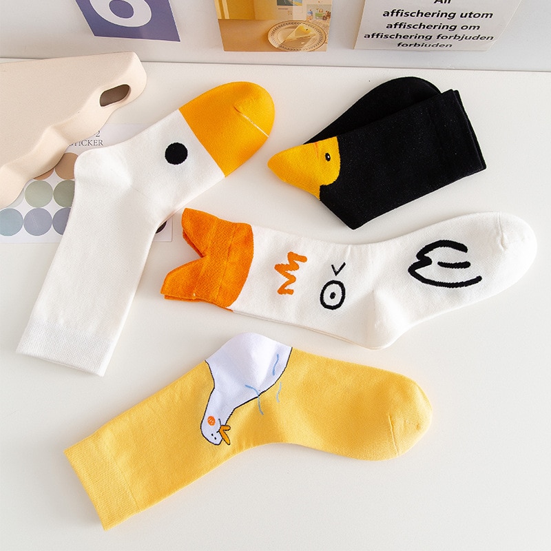 Middle Tube Ins Cute Socks Japanese Duck Cartoon Stockings Cotton College Trend Kawaii Women Socks