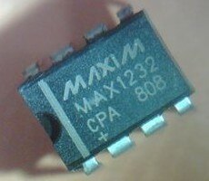10pcs orginal new MAX1232CPA MAX1232EPA DIP MAXIM DS1232 MAX232