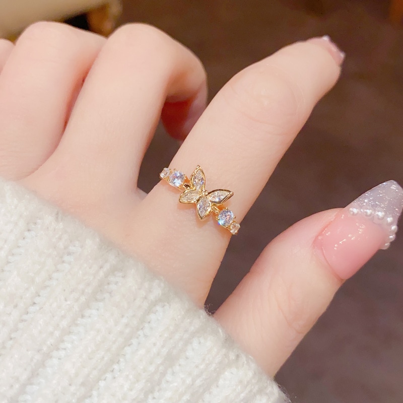 High Quality Light Luxury Korean New Sweet Versatile Zircon Set Butterfly Ring Light and Luxury Design Ring.