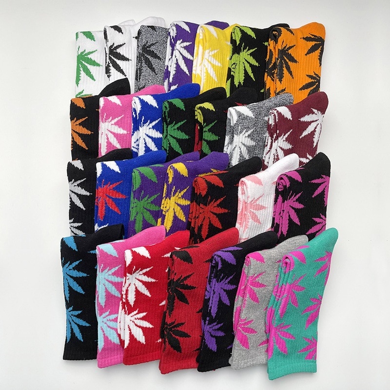 Unisex men's funny skateboard socks Hemp Meias Long Happy maple leaf sokken cotton grass white black socks