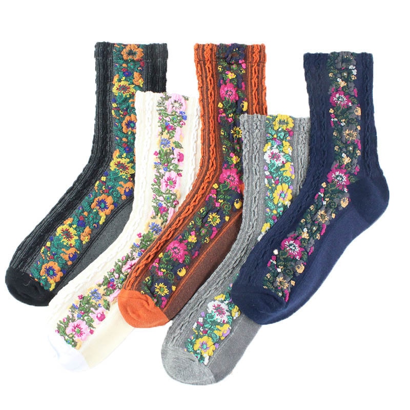 Vintage Embroidered Floral Socks Classical Women's Cotton Socks Spring Autumn Winter Funny Flower Socks Retro College Style