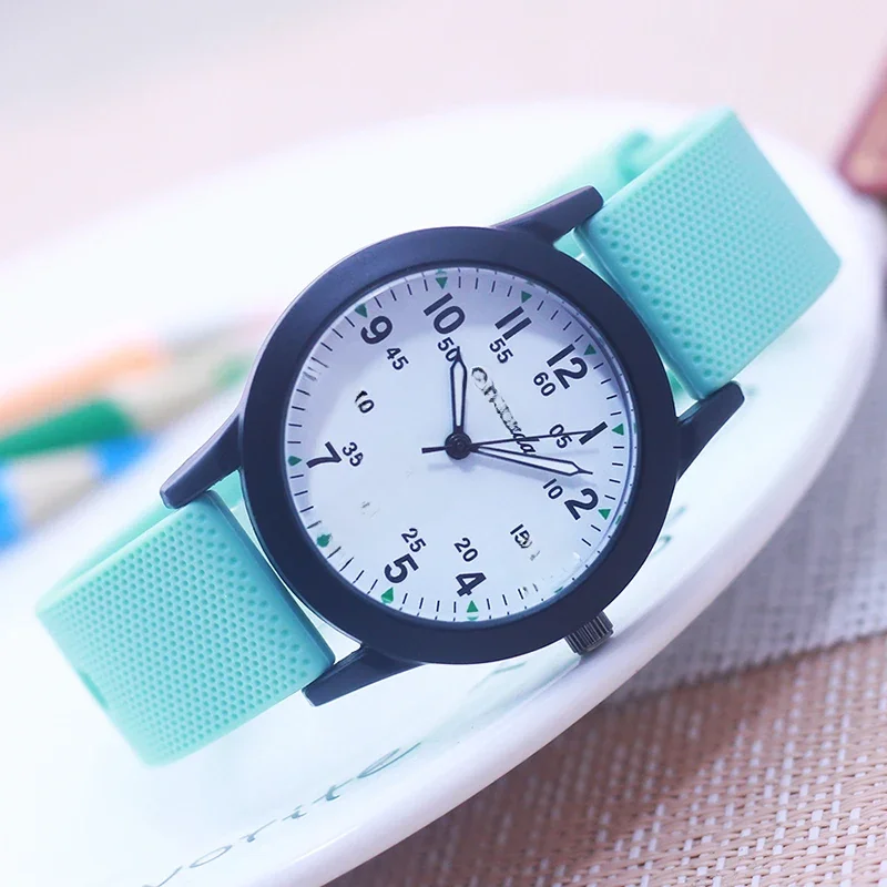 chaoyada fashion women men girls boys sports silicone strap quartz watches Junior high school