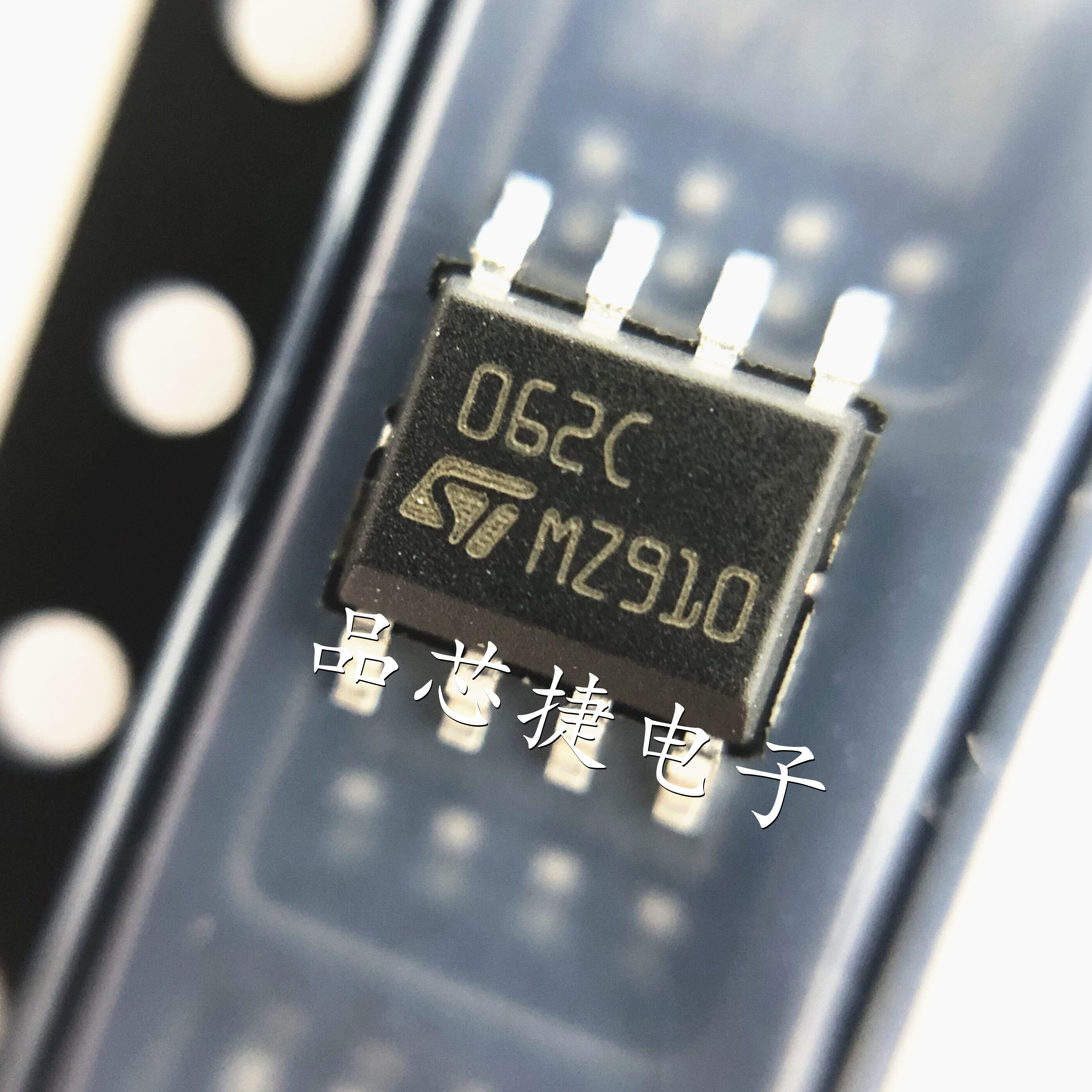 10pcs orginal new TL062CDT TL062 silk screen 062C SOP8 operational amplifier IC chip