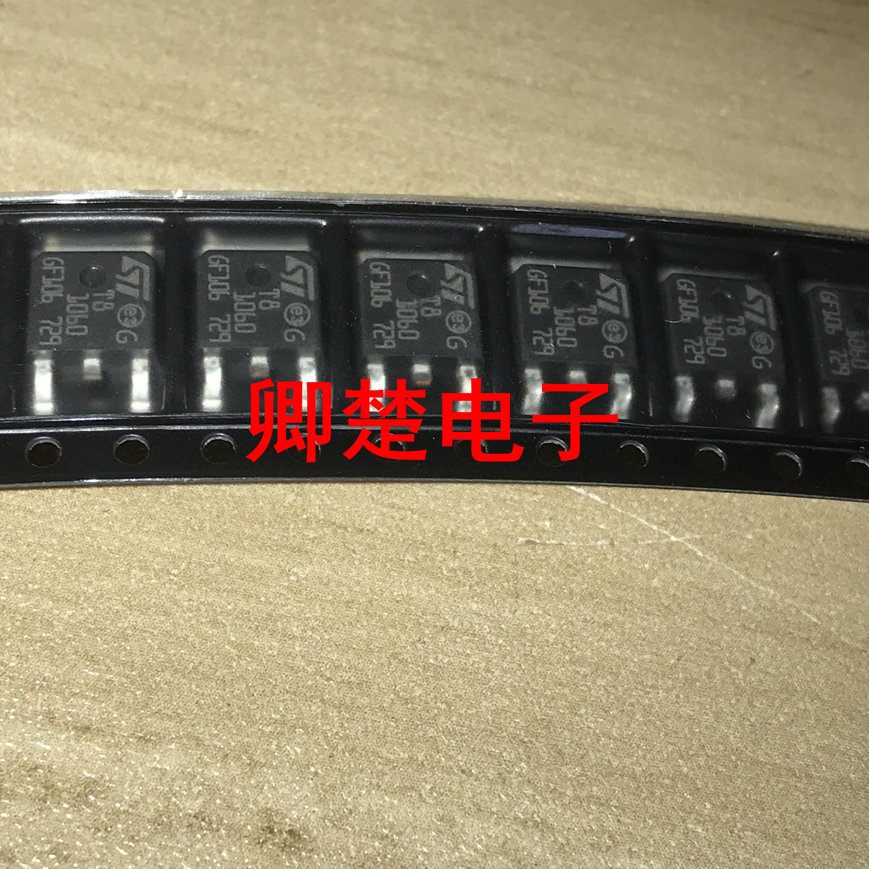 30pcs original new T810-600B T81060 TO-252