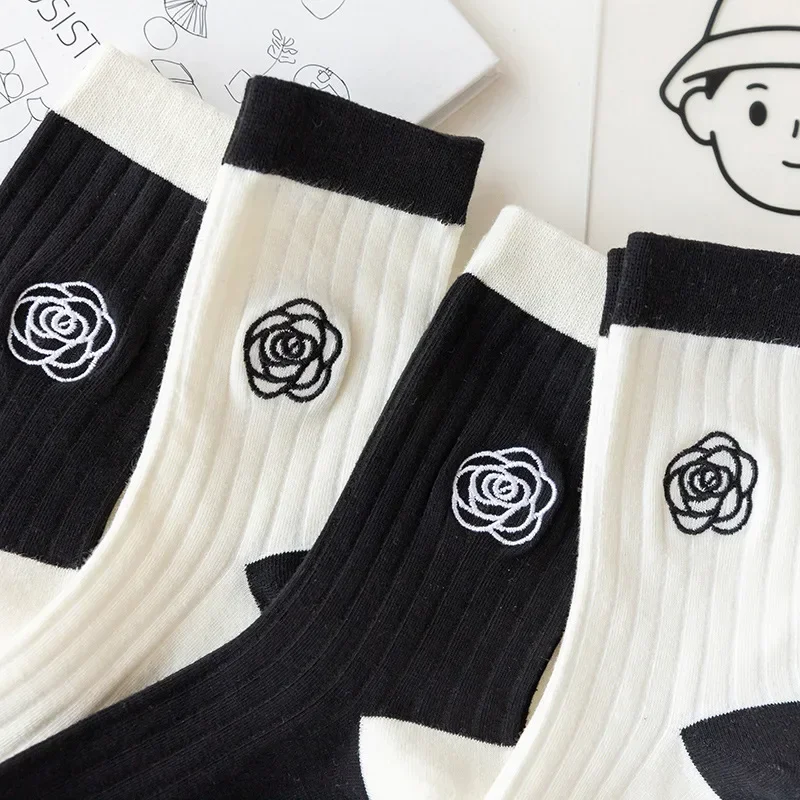 Japanese Embroidered Flowers Trendy Black Mid-tube Socks Korean Niche Retro All-match Sports Cotton
