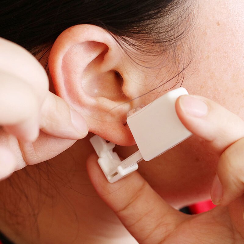 Ear Piercing Gun Disposable Self Ear Piercing Gun Kit With 4mm Earring Studs