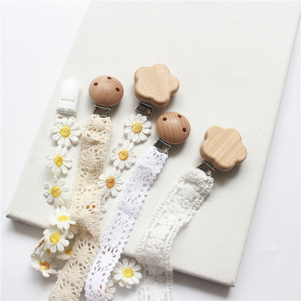 Baby Pacifier Clips Daisy Lace Anti Lost Pacifier Holder for Newborn Infant Toddler Nipple Soother Teether Home Indoor Outdoor