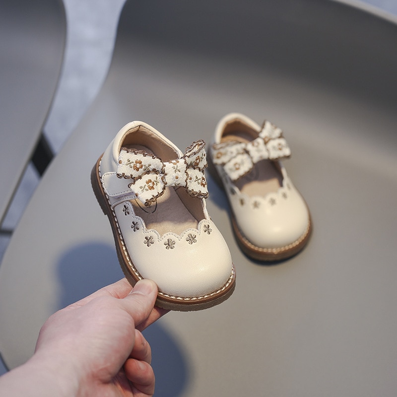 Spring Autumn Baby Girls Leather shoes Children Lace Bow Floral Princess Party Shoes Comfortable Soft-soled Infant Casual Shoes