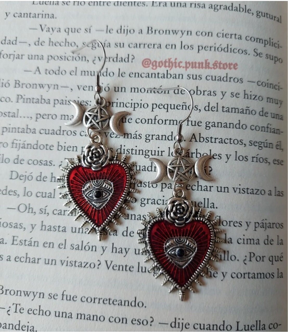 Jewelry Gothic punk wild rose heart-shaped blood color devil's eye oil dripping bat 925 hook earring