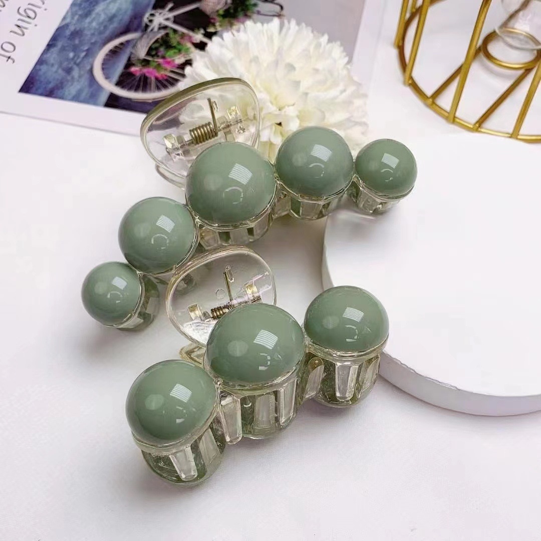 Selling acrylic beads size small catch clamp head hair claw summer web celebrity shark minced hair bang clip
