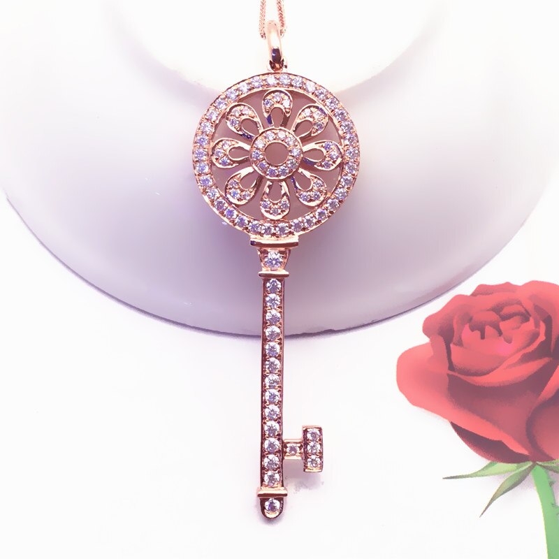 585 purple gold plated 14K rose gold crystal round flower key pendant neckalce for woman fashion wedding jewelry for girlfriend