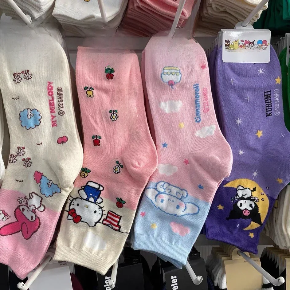 Fashion Sanrio Socks Kawaii Hello Kitty Kuromi Cinnamoroll Cartoon Kawaii Student Stockings Cute
