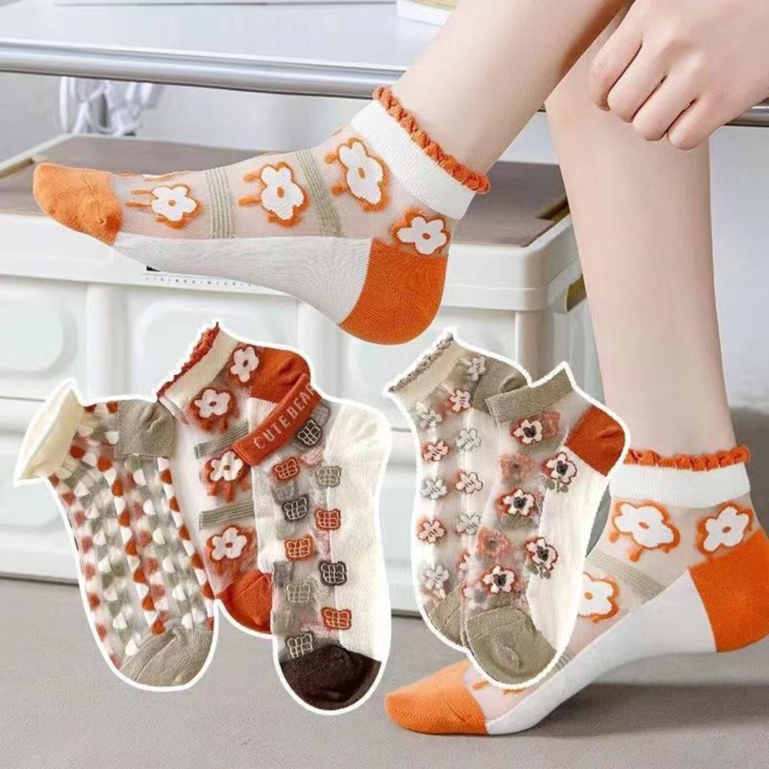 Small Fresh Flower Ultra-thin Transparent Crystal Silk Socks Summer Women Cute Harajuku Lace Glass Silk Mesh Breathable Socks