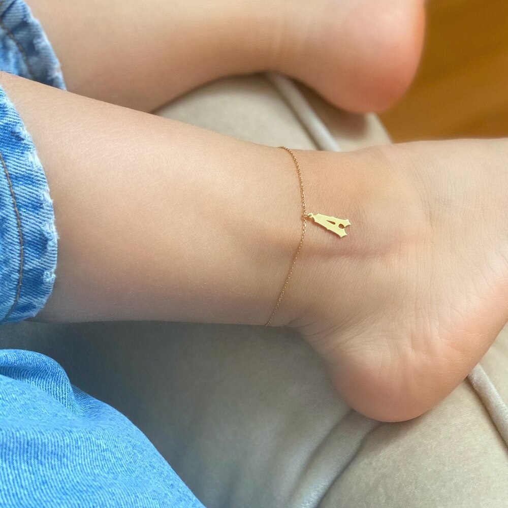 Customized Letter Anklet Simple Style Stainless Steel Material Exquisite Gift For Girlfriend or Family Relatives and Friends