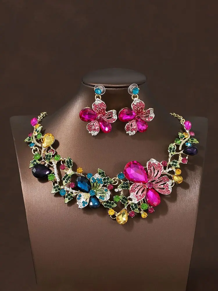 Itacazzo Decorative Props Dreamlike Style Romantic Dazzling Ladies' Necklace Earrings 3 Pcs Set  For