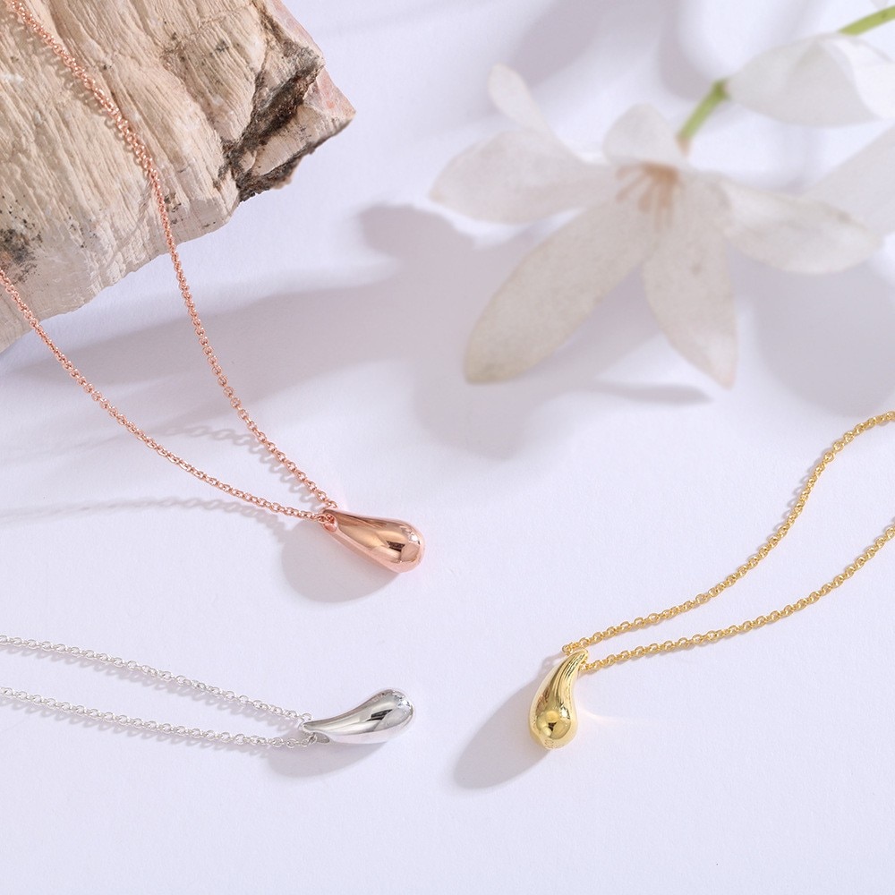 Women's Exquisite Droplet Pendant Necklace Fashion Jewelry Anniversary Confession Birthday Gift