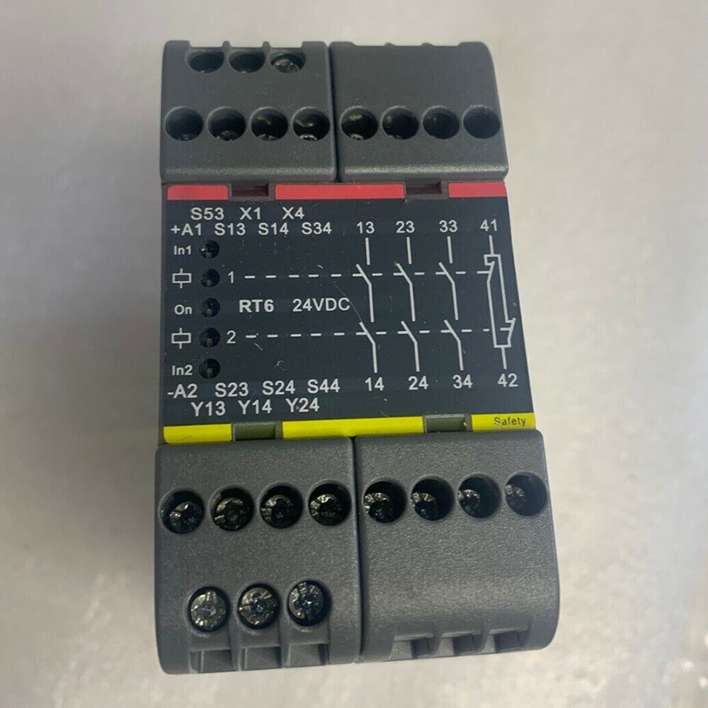 New for RT6 2TLA010026R0000 24V Safety Relay Module in Box
