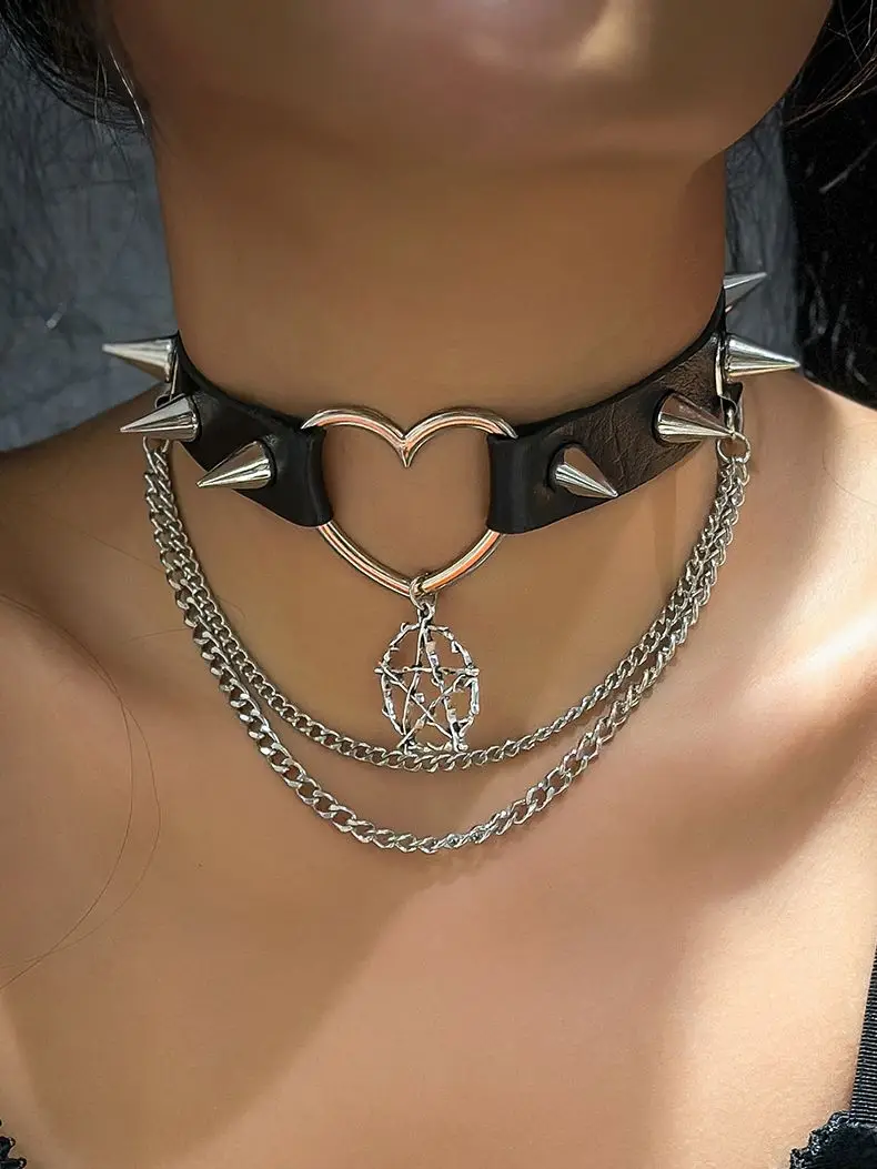 Salircon Fashion Harajuku Black PU Leather Choker Necklace Women's Punk Gothic Spike Rivet Necklace