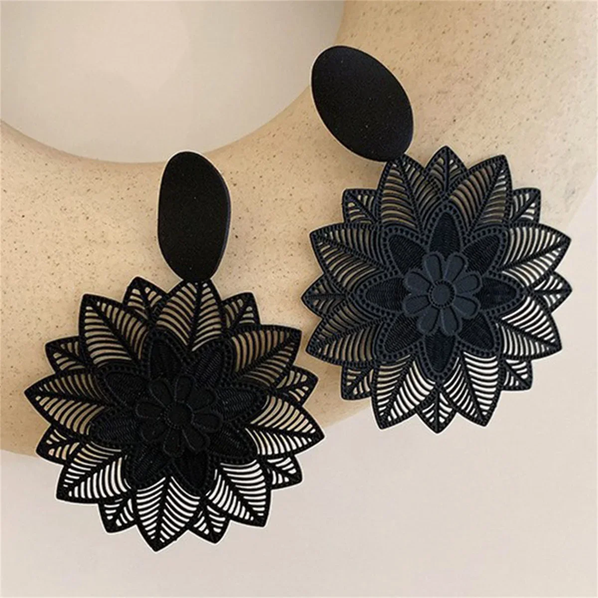 Vintage Punk Black Color Flower Drop Earrings For Women Exaggerated Gothic Geometric Butterfly Heart