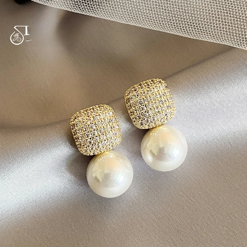 Luxury Shiny Micro Set Zircon Gold Color Square Metal Pearl Pendant Earrings 2023 New Jewelry Party