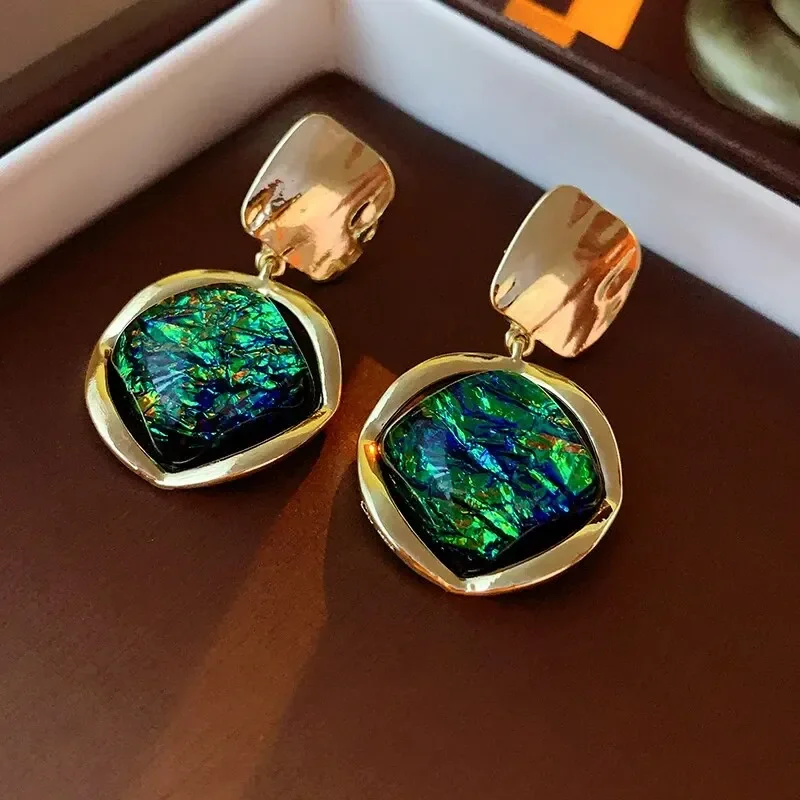 Vintage Green Geometric Rhombus Round Earrings Women Fashion Rhinestone Stud Earrings For Party