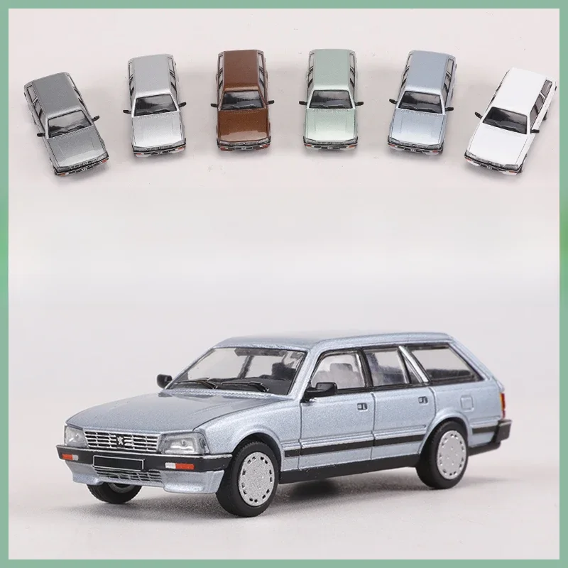 DCT 1:64 Toyota Peugeot 505SW Alloy Model Car
