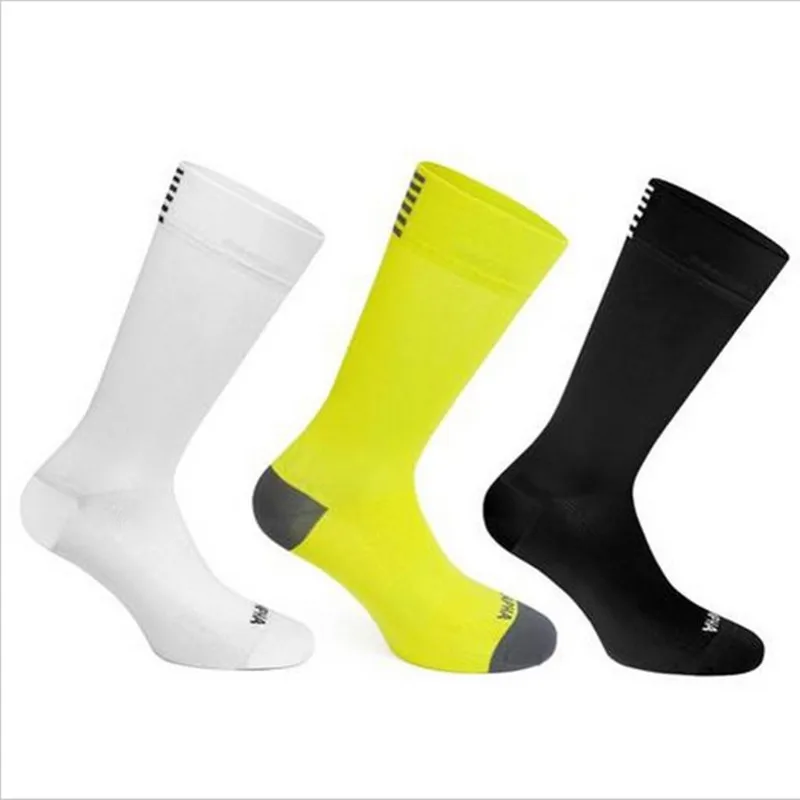 1pair Mid-Calf Athletic Socks For Cycling Running  Sweat-absorbing Breathable Sports Socks For Men
