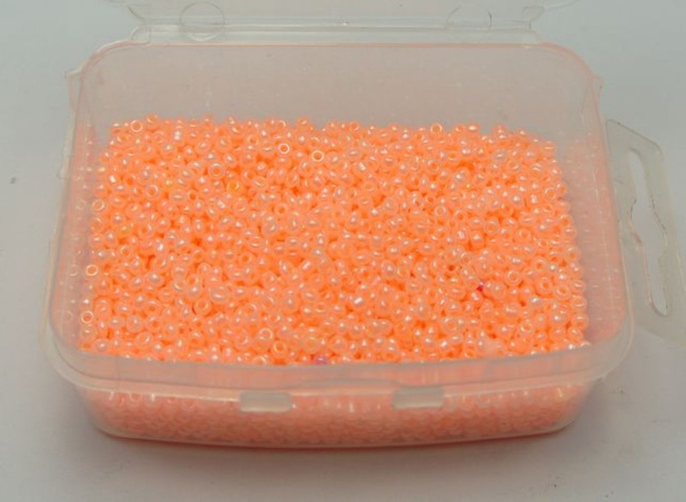 5000 Ceylon Pearl Salmon Pink Glass Seed Beads 2mm (10/0) + Storage Box