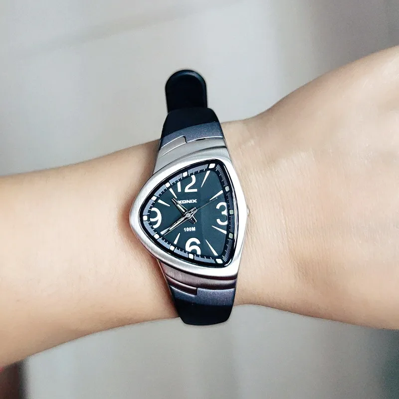 GOLDEN Woman New Fashion Casual Wristwatches Simple Classic Quartz Swimming Diving Waterproof 100m