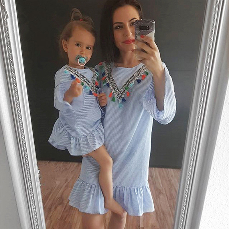 Summer Girls Tassel Flying Sleeve Dresses Casual Blue Stripe Daughter Mother O-Neck Tops Sundress Family Matching Clothes