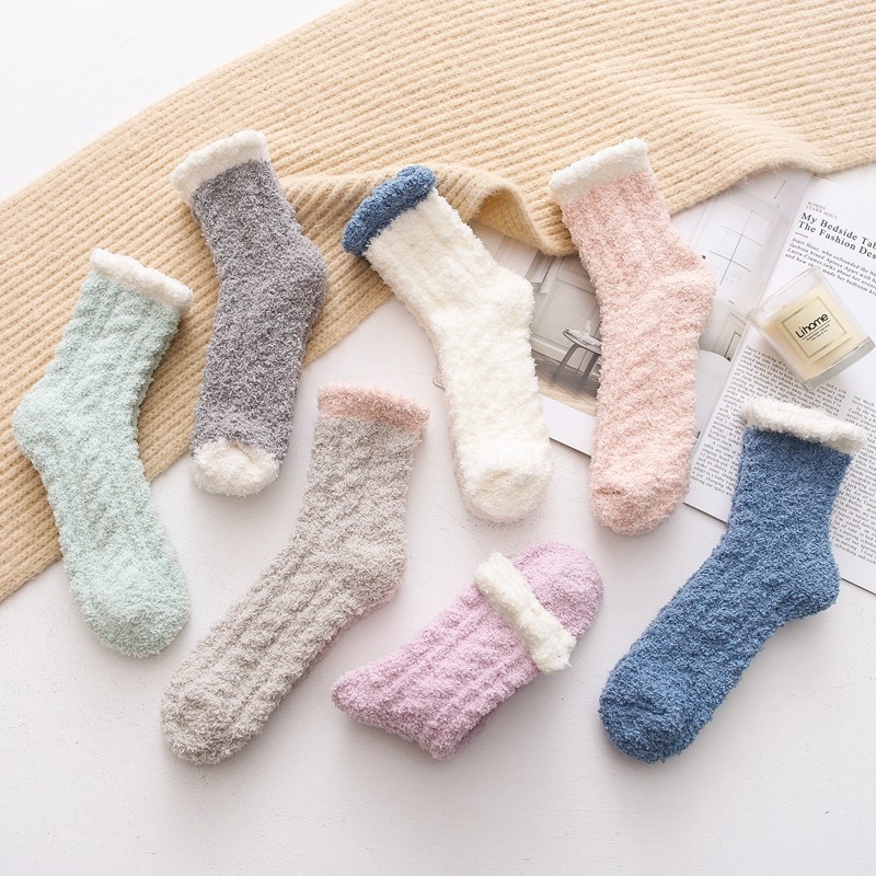 Autumn Winter Japanese Coral Velvet Fuzzy Socks Women Warm Thickened Kawaii Pink Socks for Ladies Pure Color 400