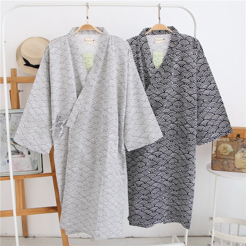 2022 New Men's 100% Cotton Gauze Cotton Robe Loose Thin Yukata Japanese Kimono Pajamas Men's Hooded Robe V-Neck Pajama