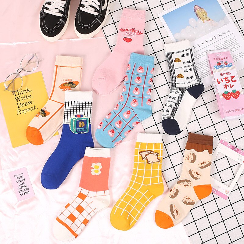 Women Harajuku autumn winter wild Korean version of cute personality Hyuna small flower socks children Animal love boat socks